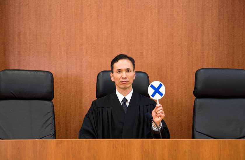 浮気調査の違法性について判断する探偵