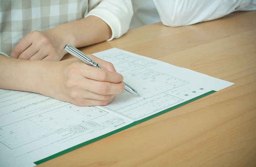 浮気の証拠を掴み離婚を決意した女性