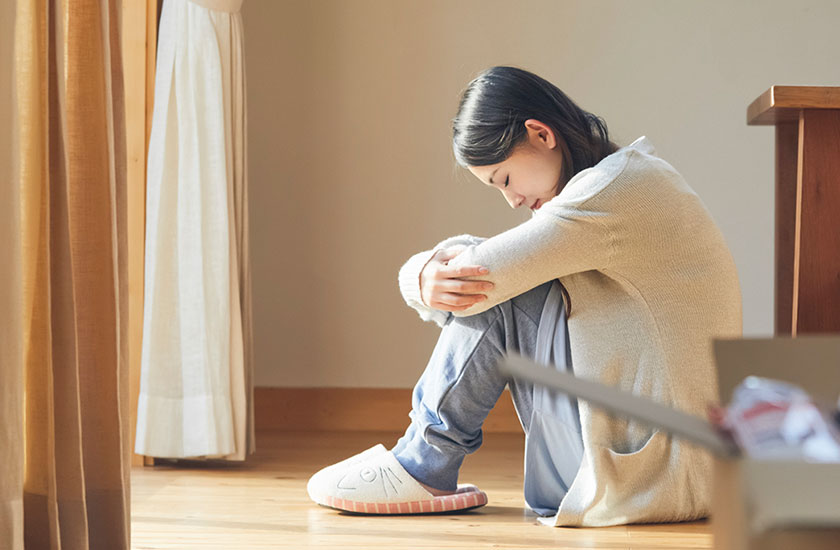 パートナーの浮気に不安を感じる女性