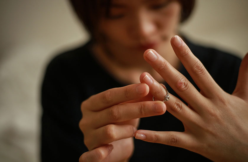 不倫問題で離婚を決断した女性