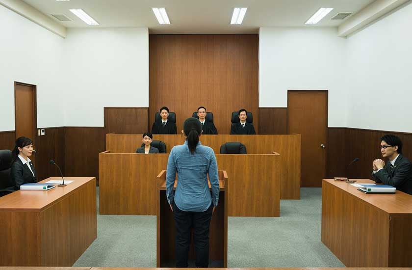 慰謝料の金額を判断する裁判所