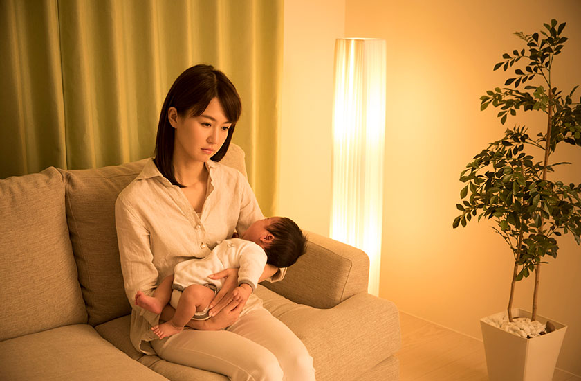 一方的に家事・育児を行う妻