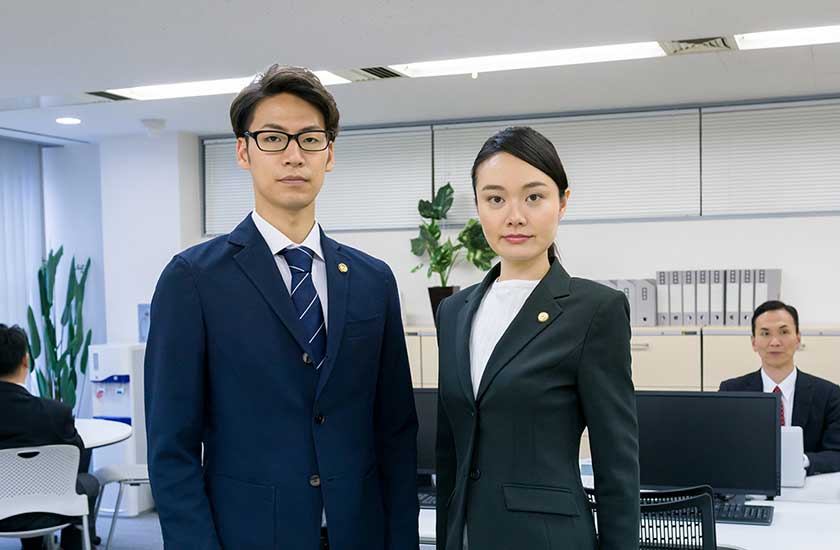 浮気の相談を受ける弁護士