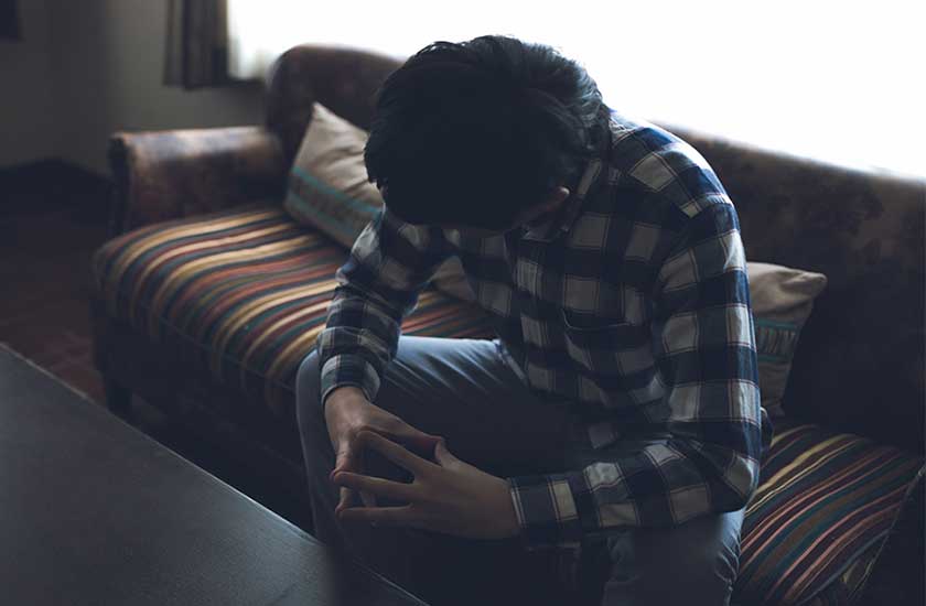 心理的ストレスを抱えた失踪前の男性