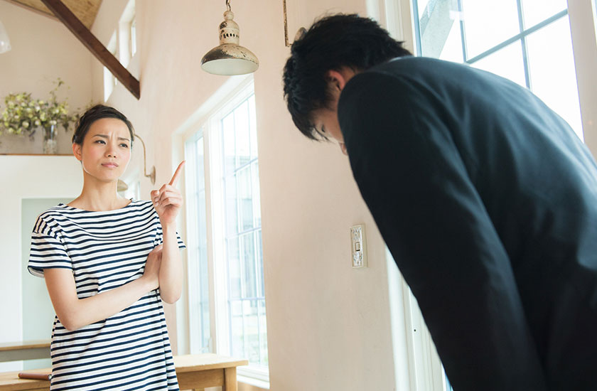 旦那の朝帰りを問い詰める妻
