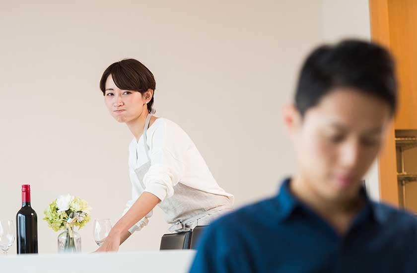 コミュニケーション不足に不満を持つ主婦