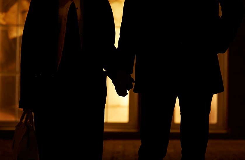 浮気をする男女