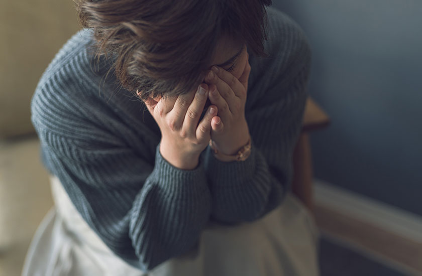 パートナーの不倫に悩む女性